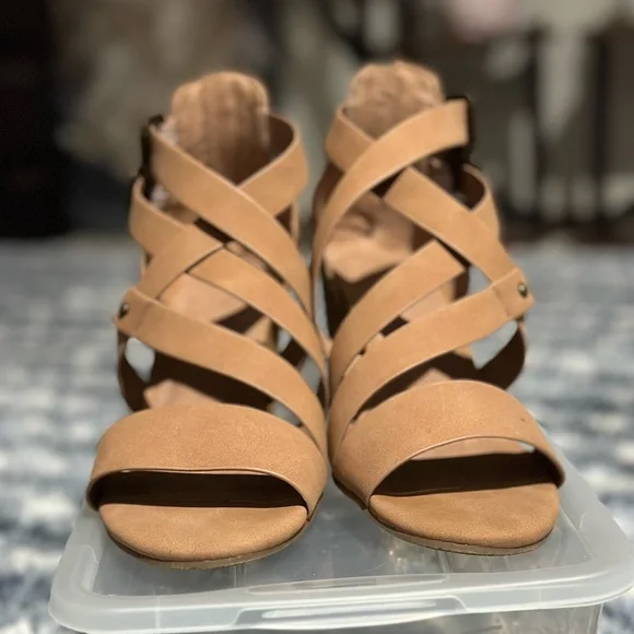 Crown Vintage wedges size 8.5 - Picture 1 of 4